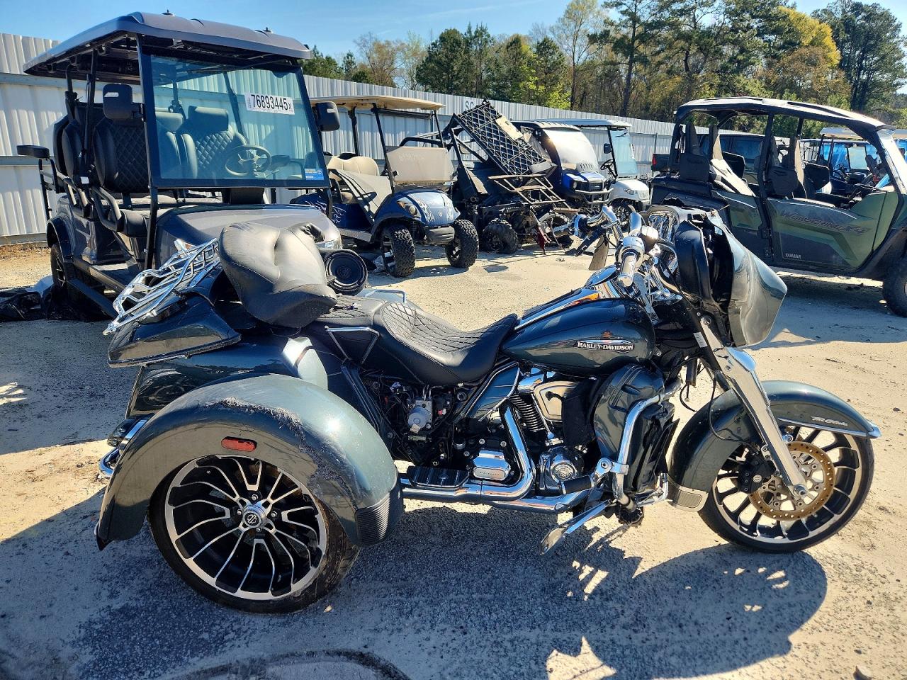 Salvage Harley-Davidson Fl Image