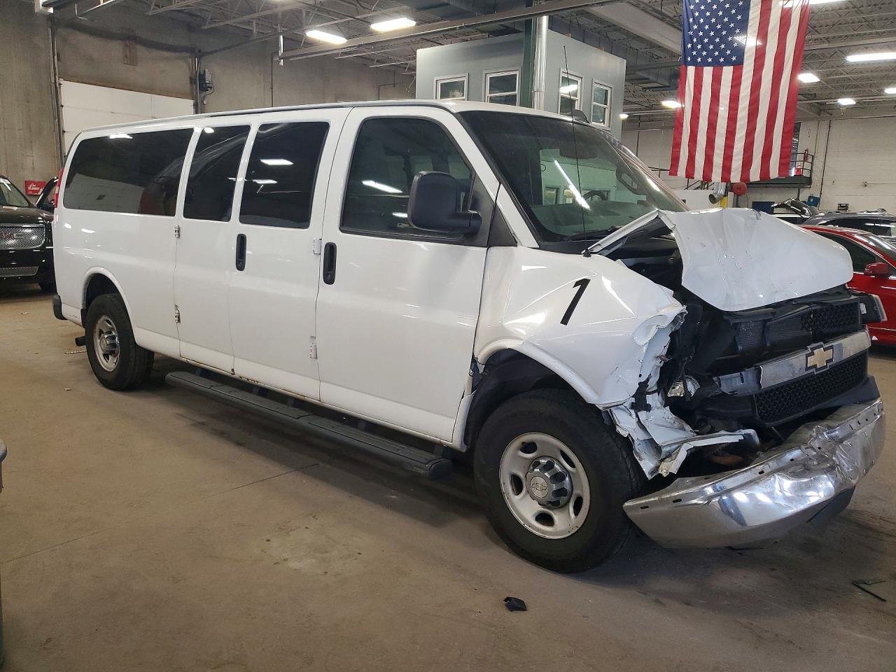 Chevrolet Express Lt