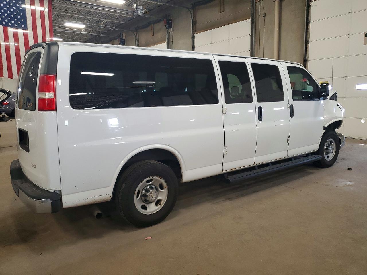 Chevrolet Express Lt