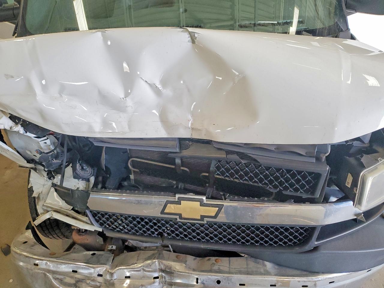 Chevrolet Express Lt