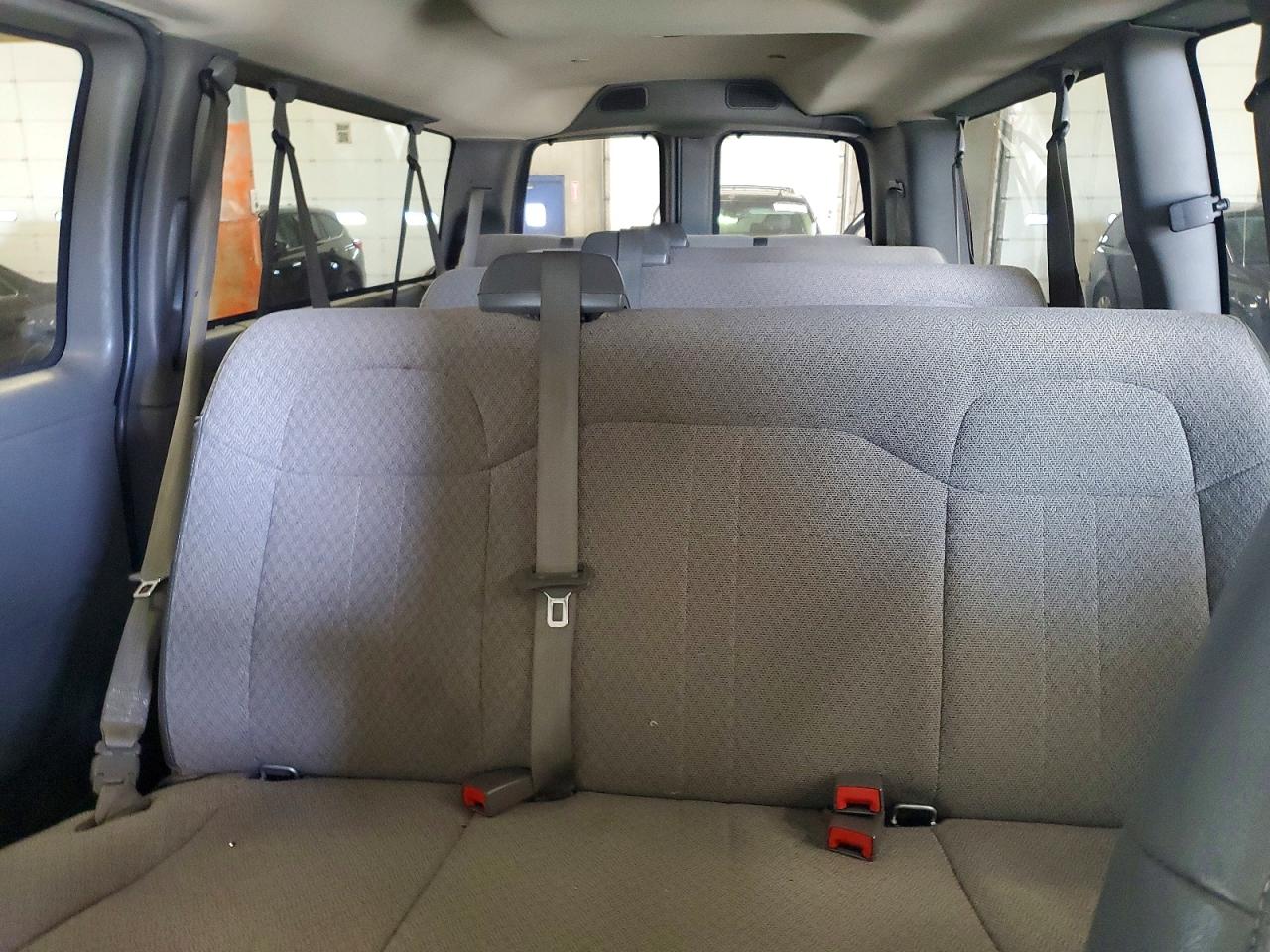 Chevrolet Express Lt