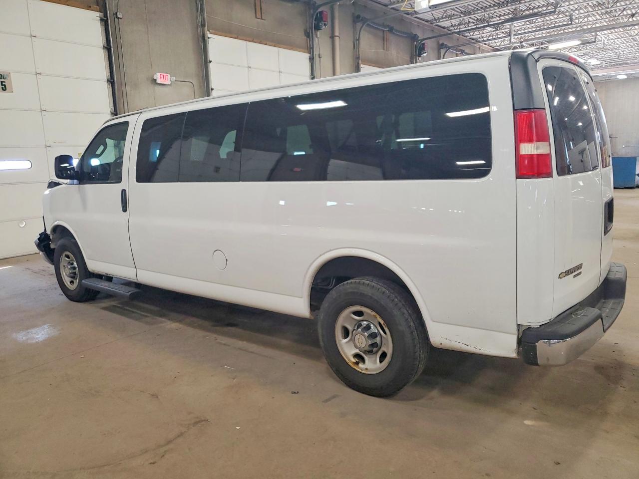 Chevrolet Express Lt