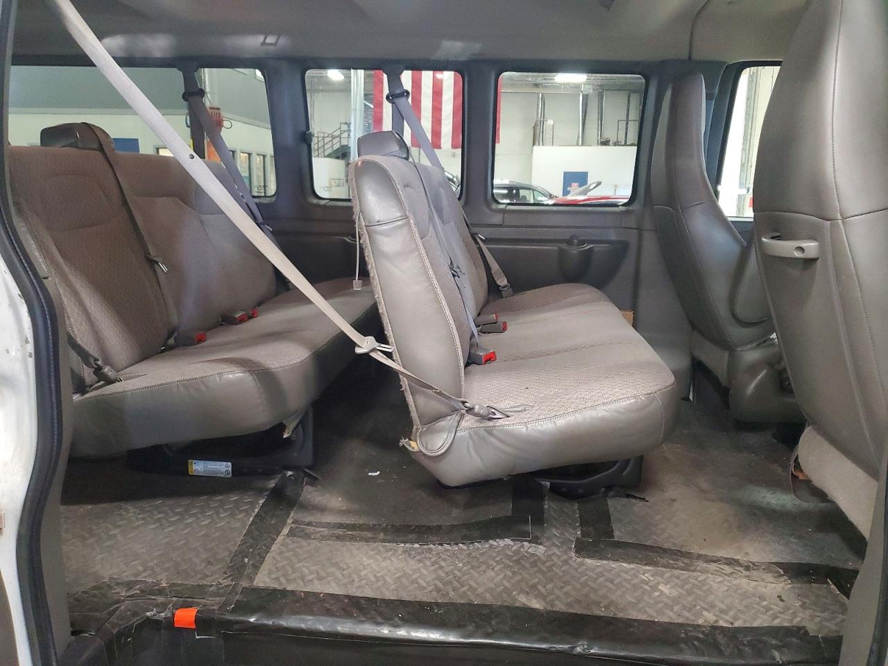 Chevrolet Express Lt