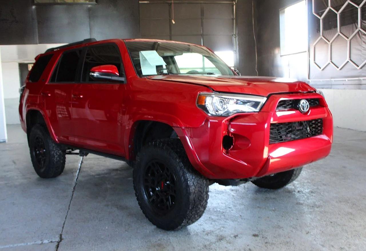 Salvage Toyota 4Runner Image