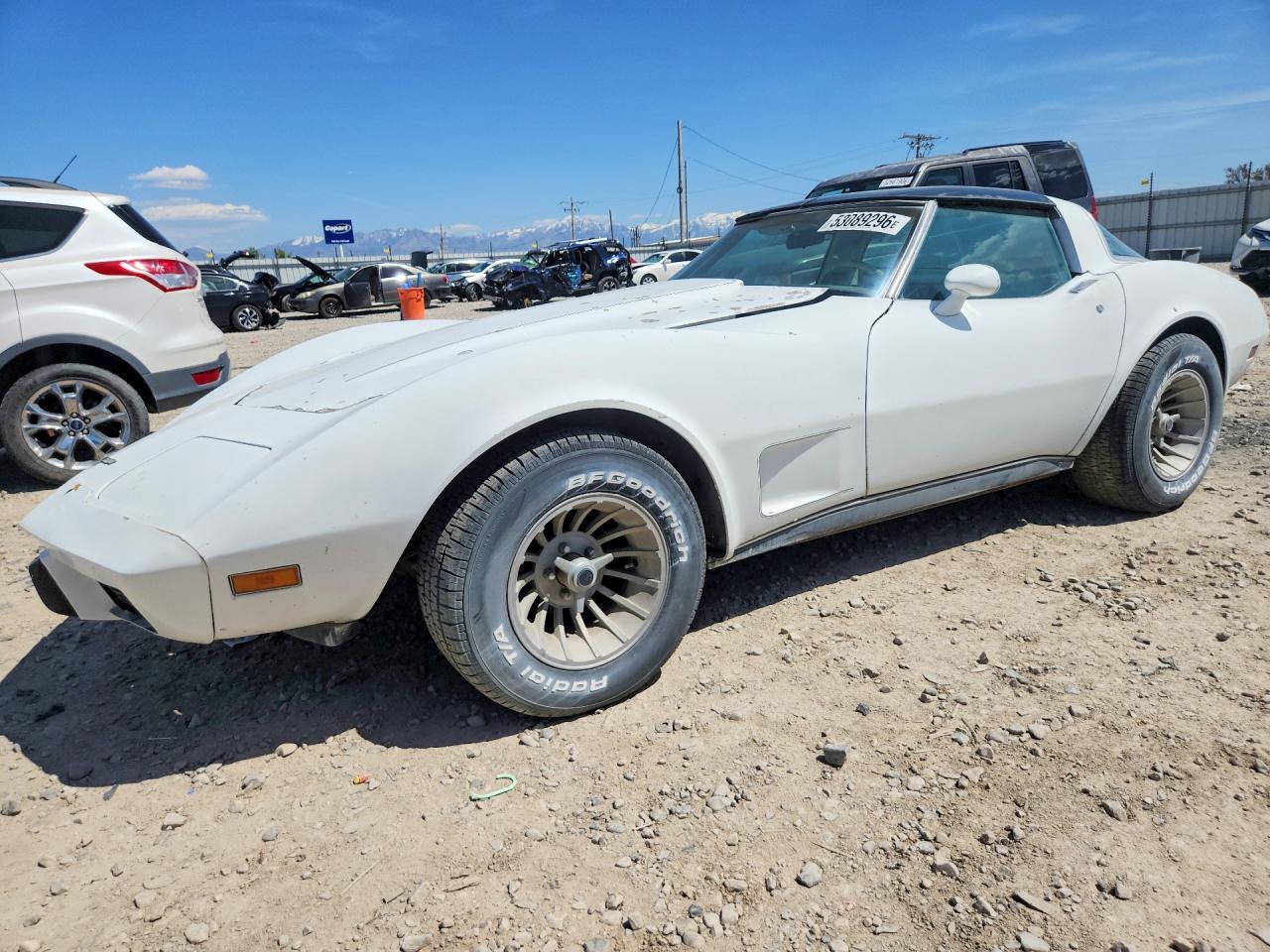 Salvage Chevrolet Corvette Image
