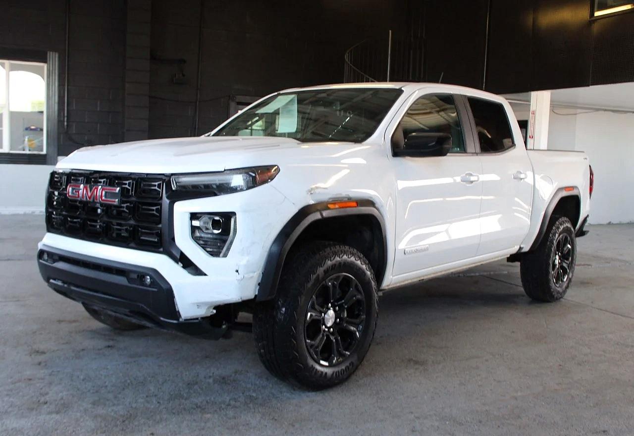 GMC Canyon Elevation