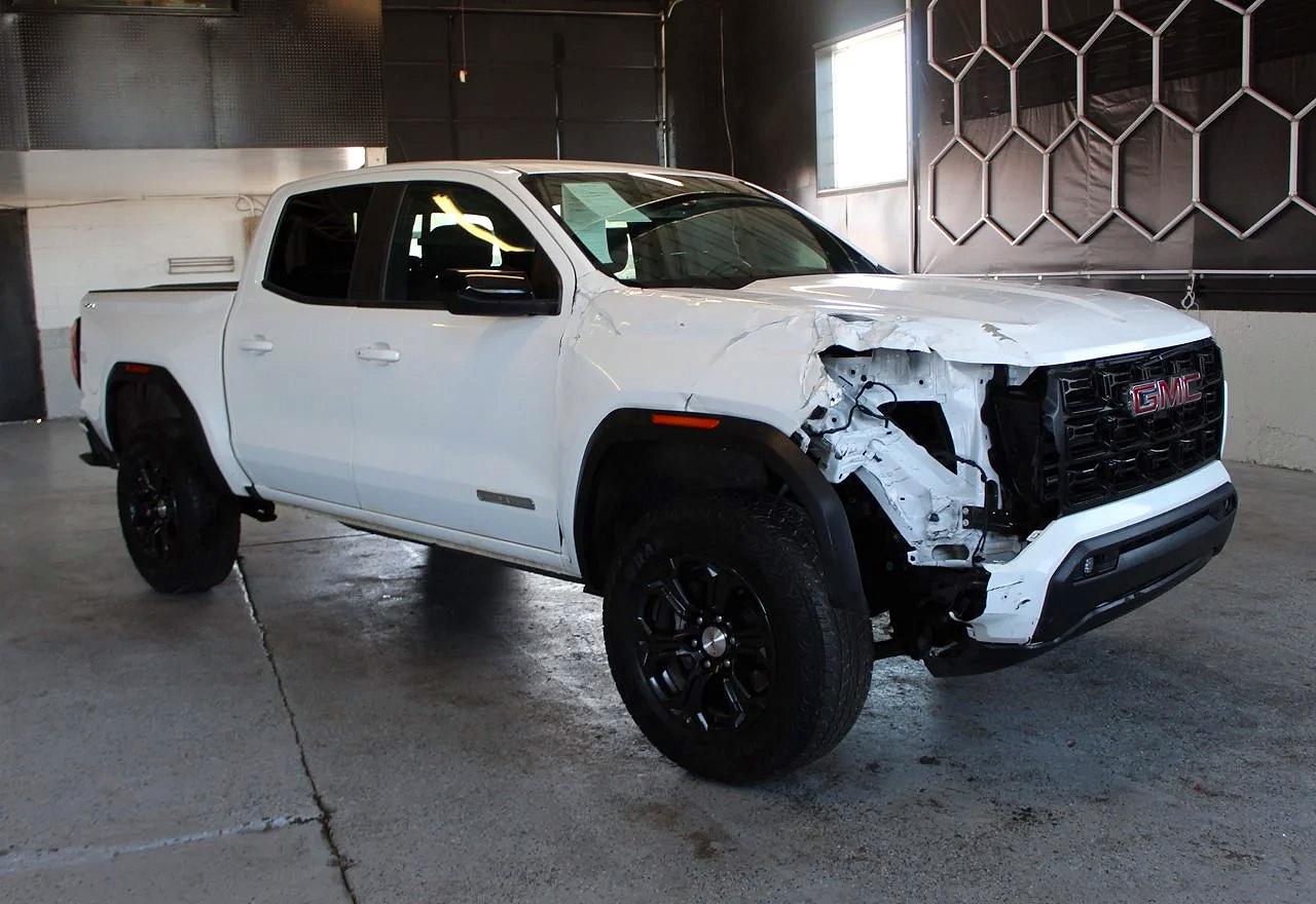 Salvage GMC Canyon Image