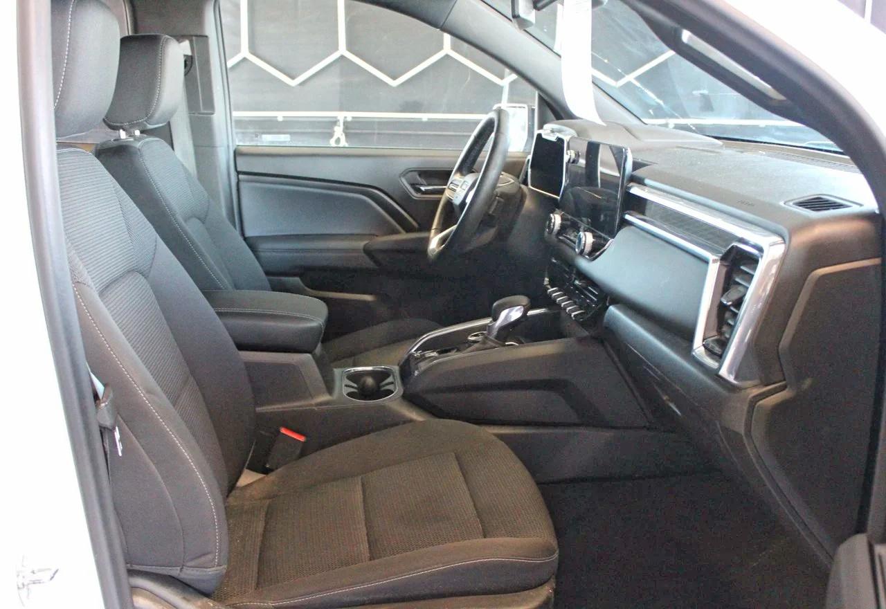 GMC Canyon Elevation