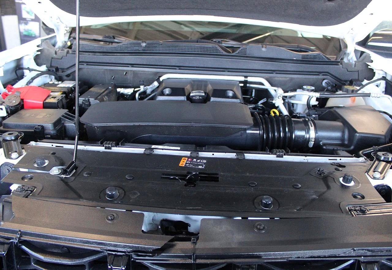 GMC Canyon Elevation