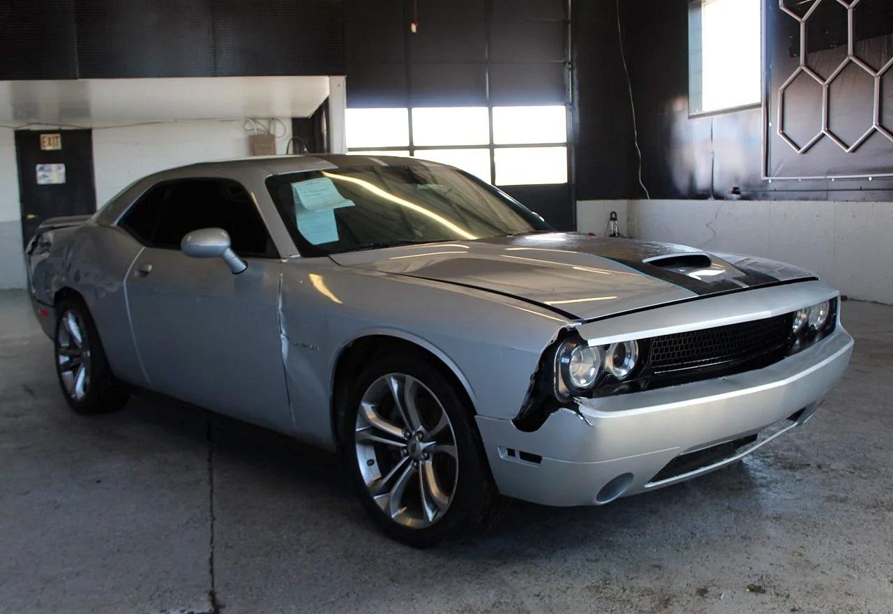 Salvage Dodge Challenger Image