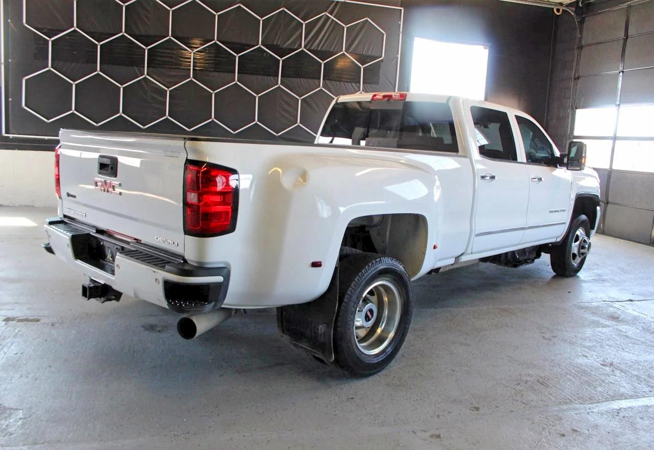 GMC Sierra K3500 Denali