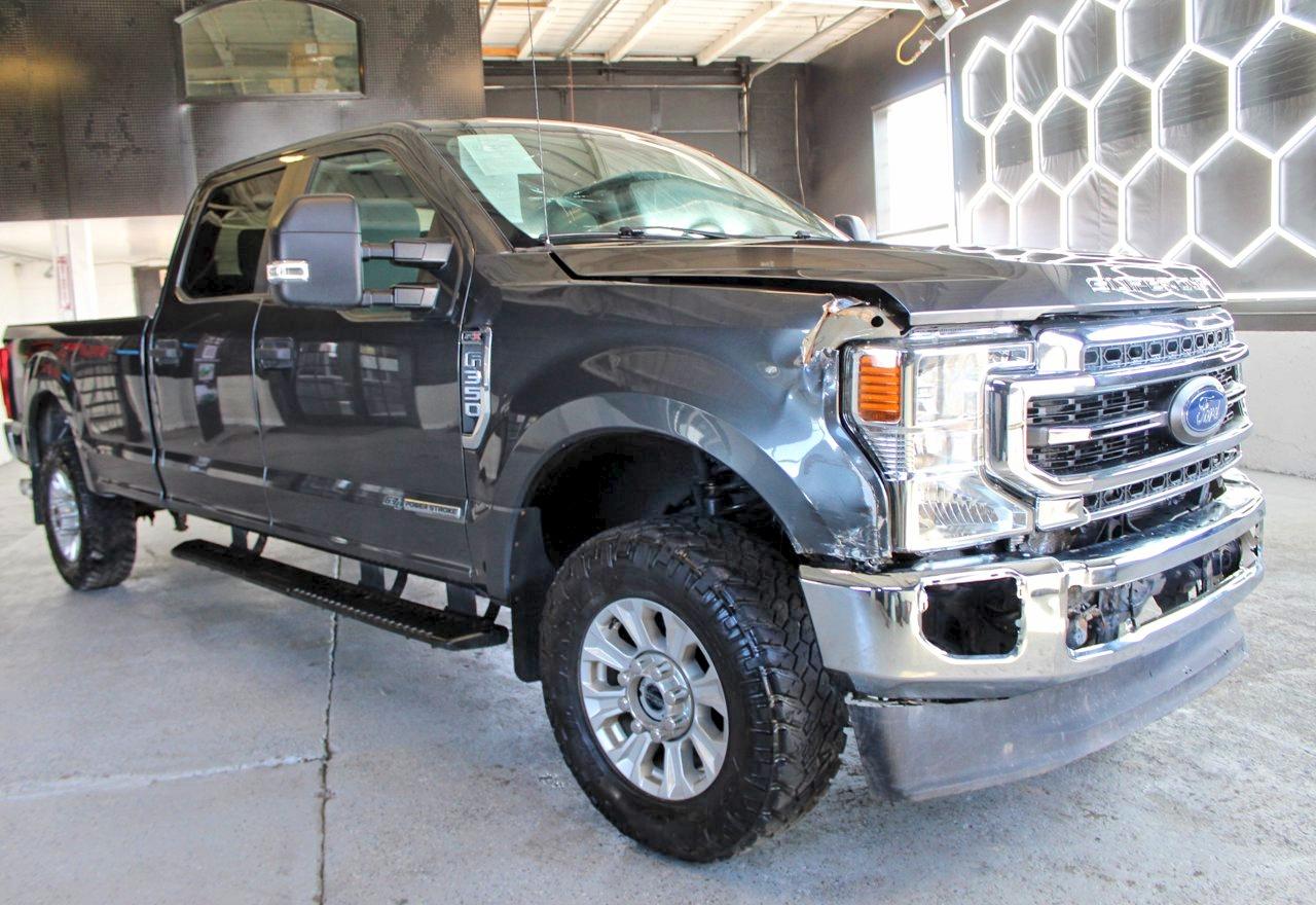 Salvage Ford F-350 Image
