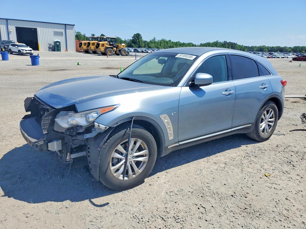 Salvage INFINITI Qx Image