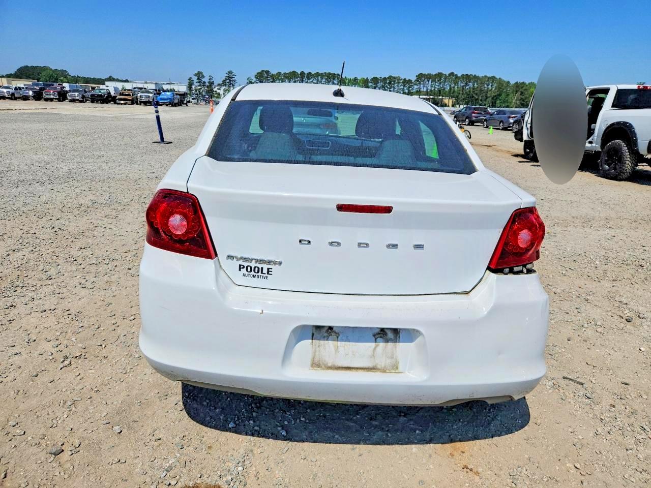 Dodge Avenger Se