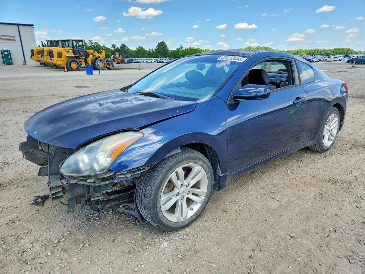 Salvage Nissan Altima Image
