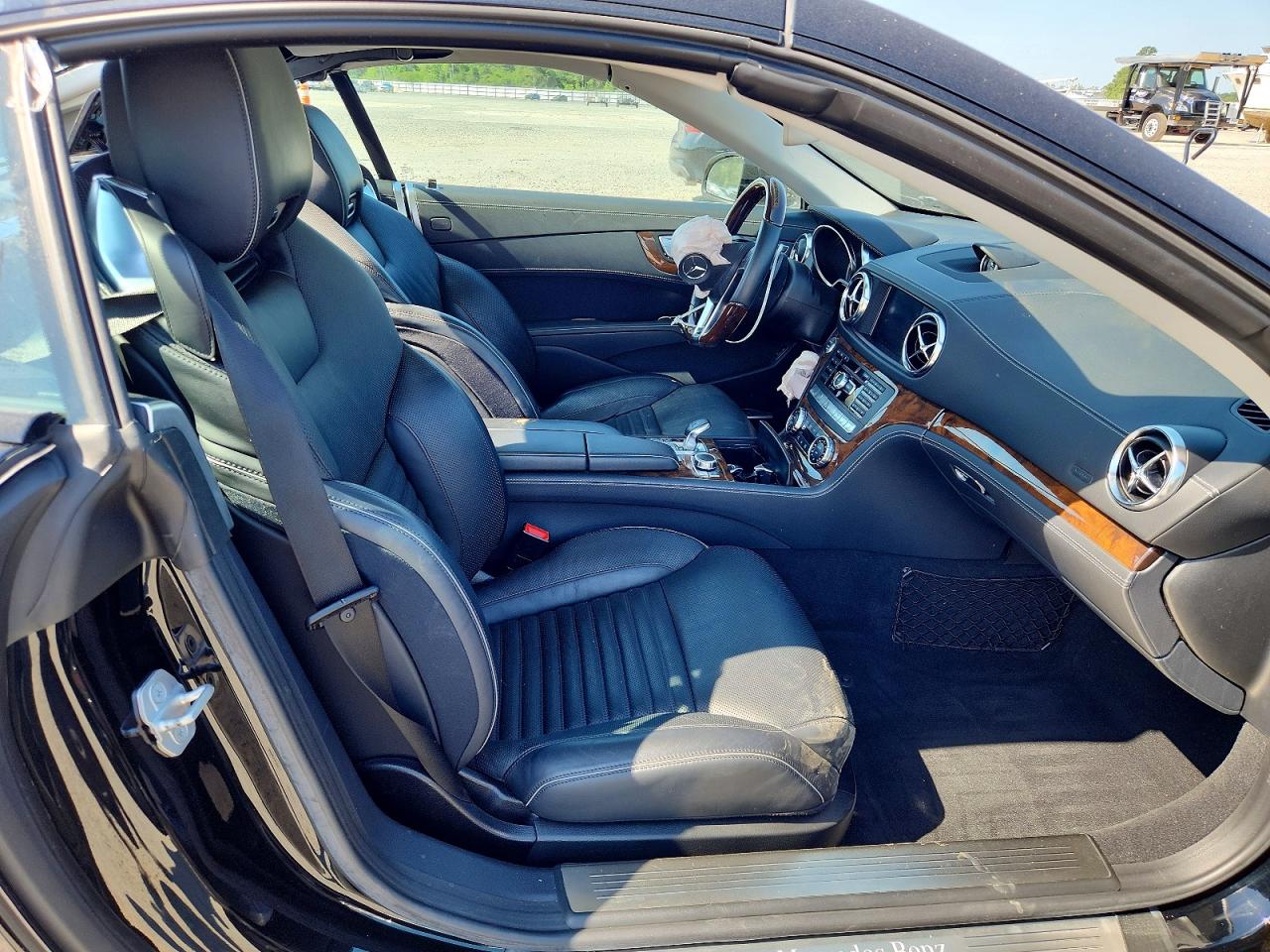 Mercedes-Benz S-Class 550