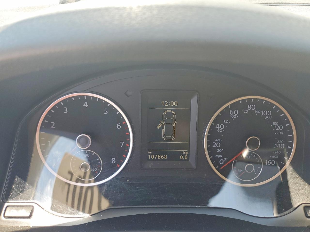 Volkswagen Tiguan S