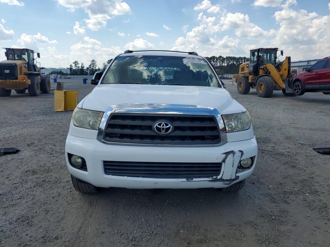 Toyota Sequoia Sr5