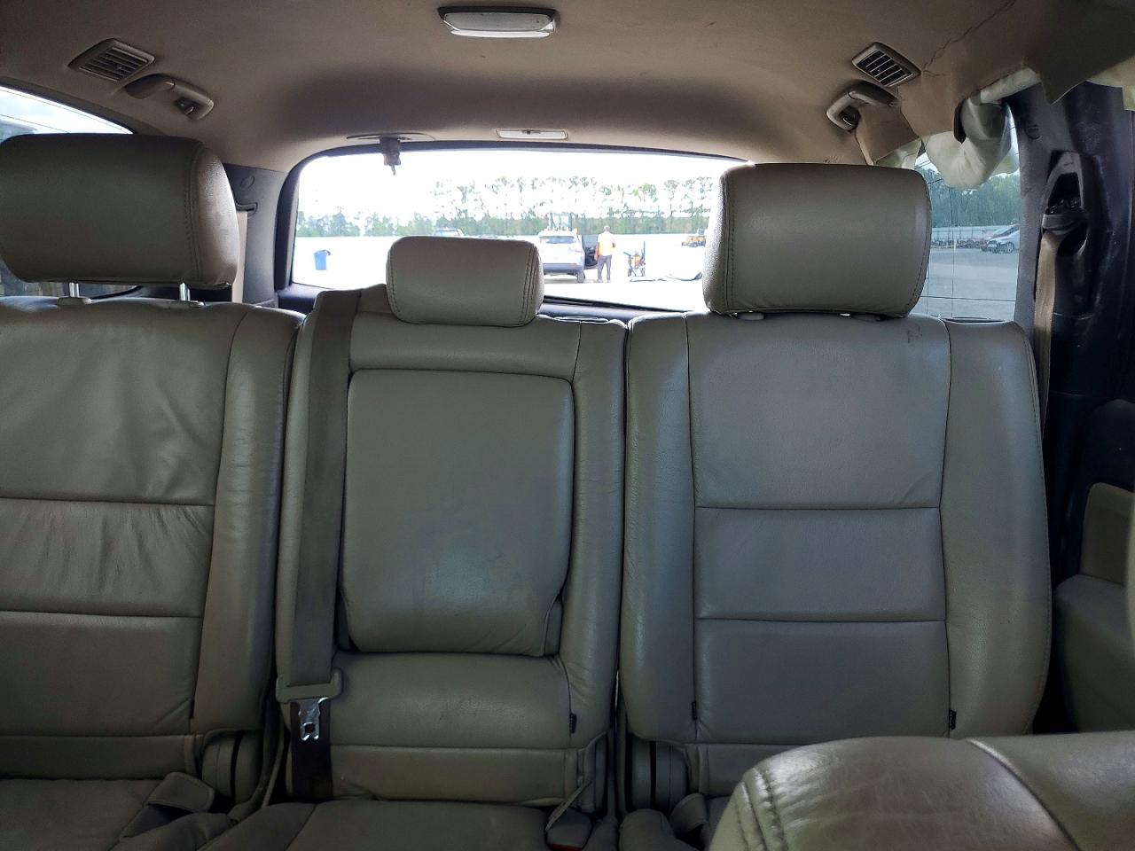 Toyota Sequoia Sr5