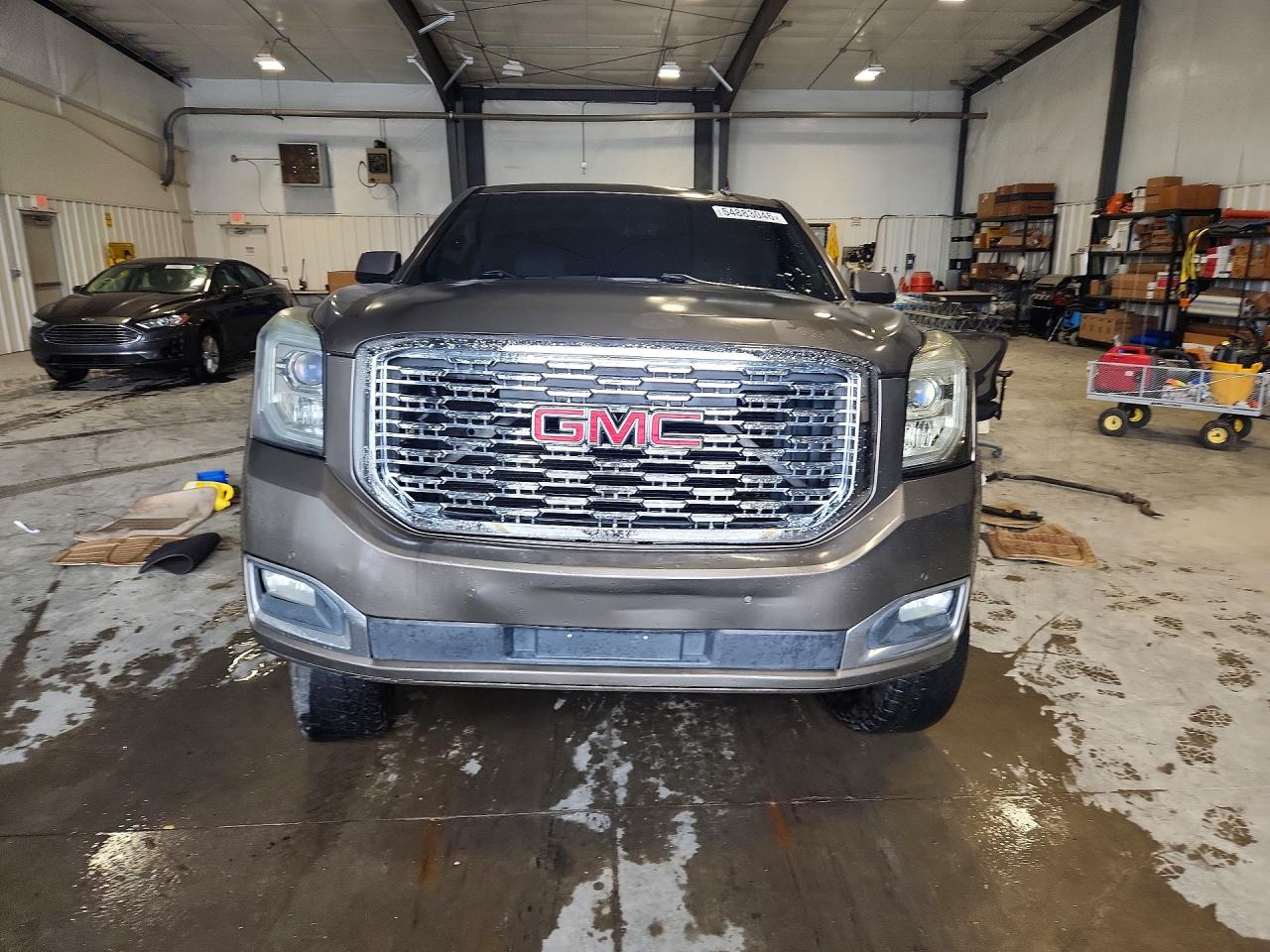 GMC Yukon Sle