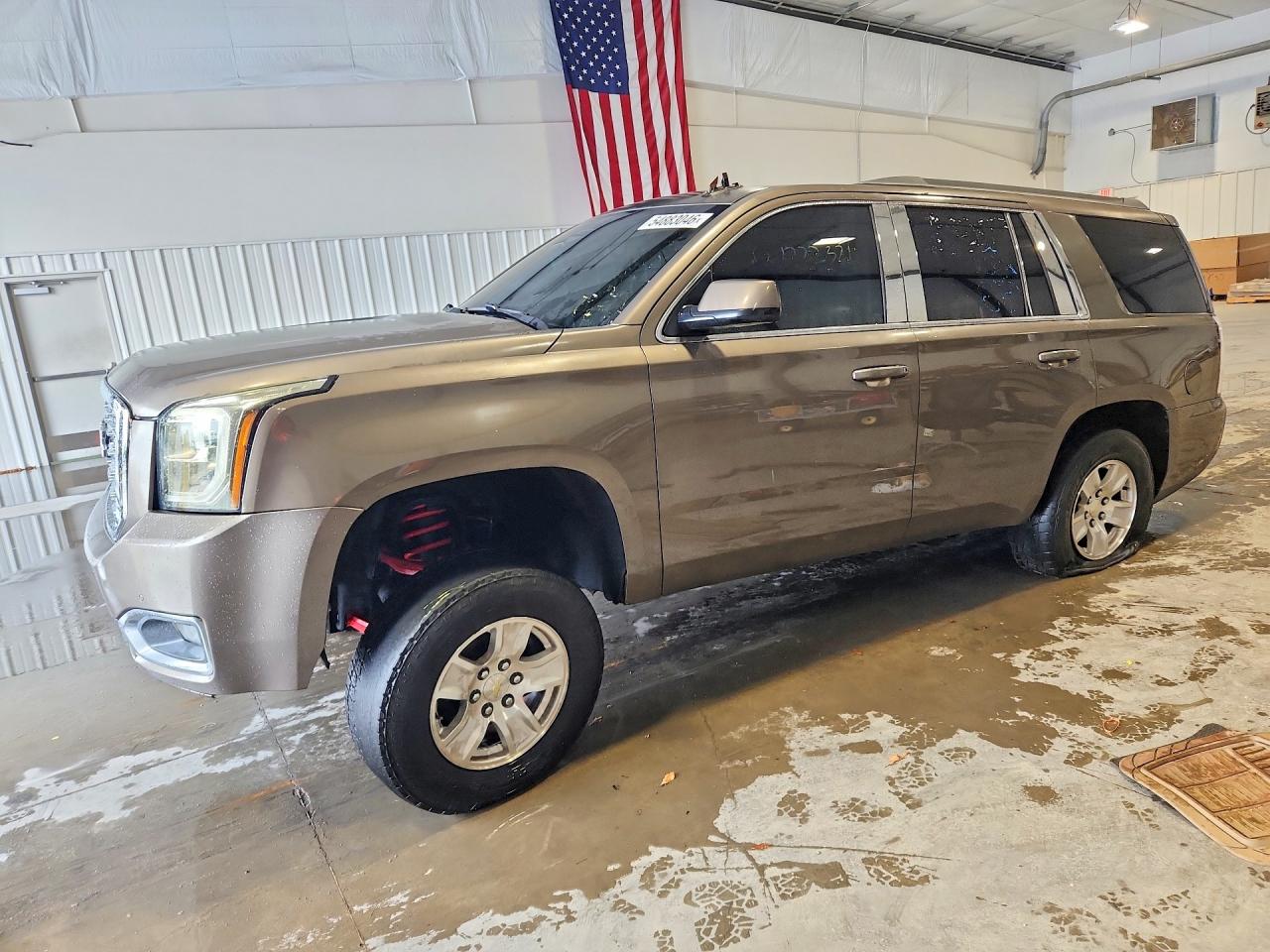 Salvage GMC Yukon Image