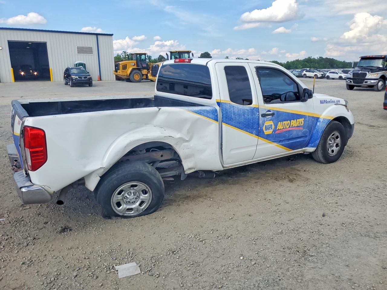 Nissan Frontier S