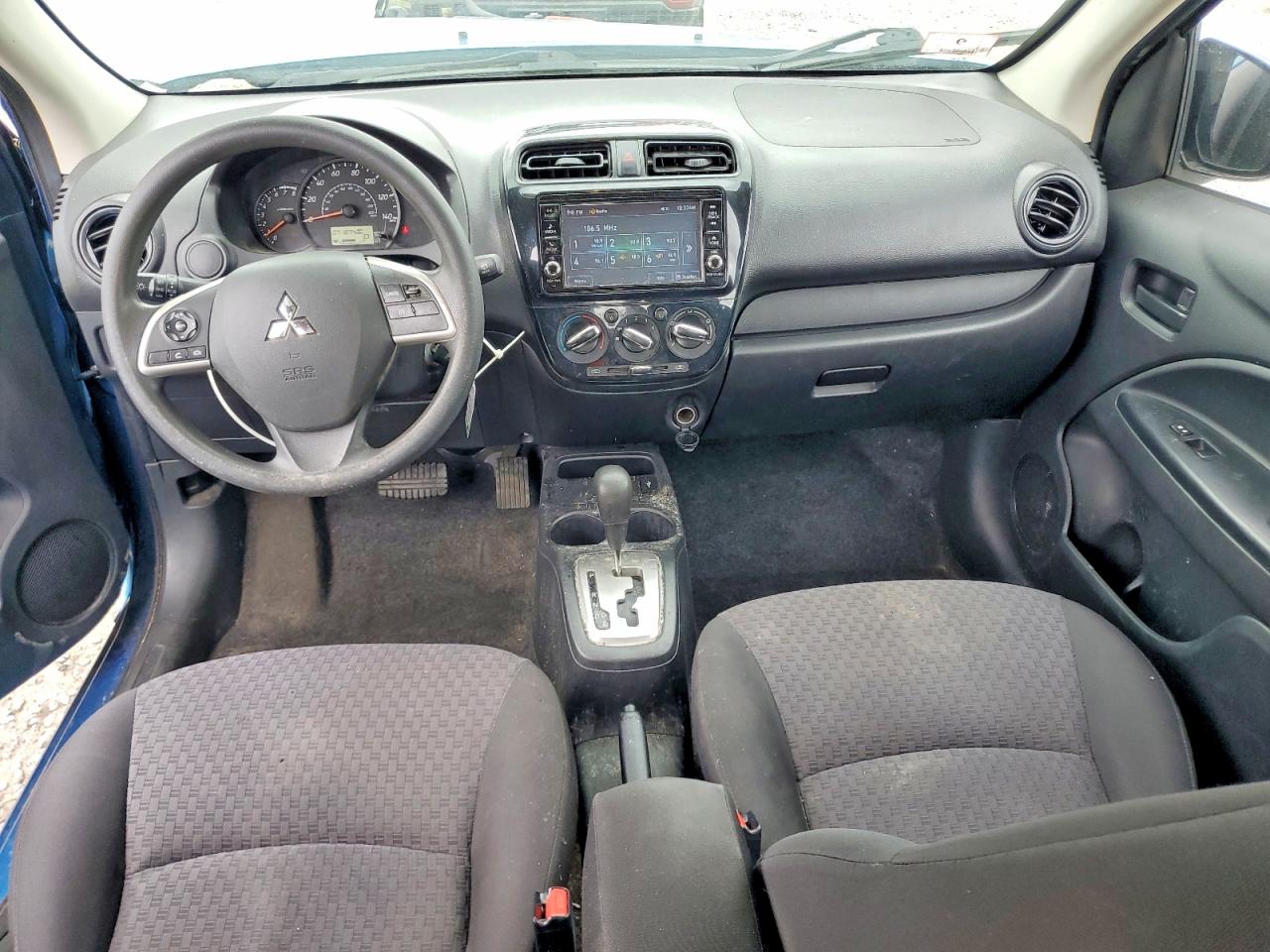 Mitsubishi Mirage Es