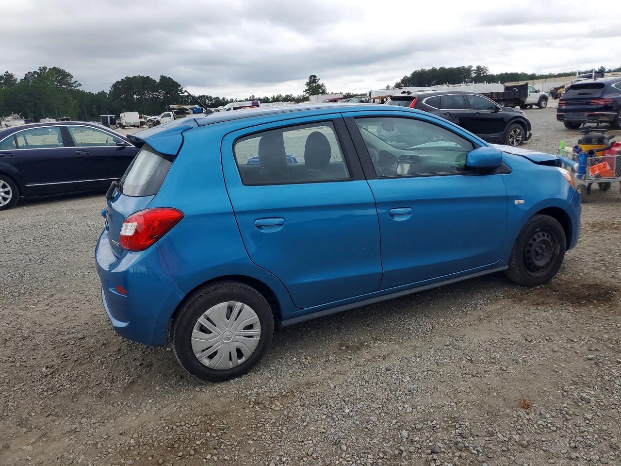 Mitsubishi Mirage Es