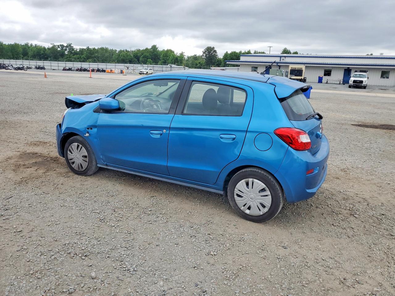 Mitsubishi Mirage Es