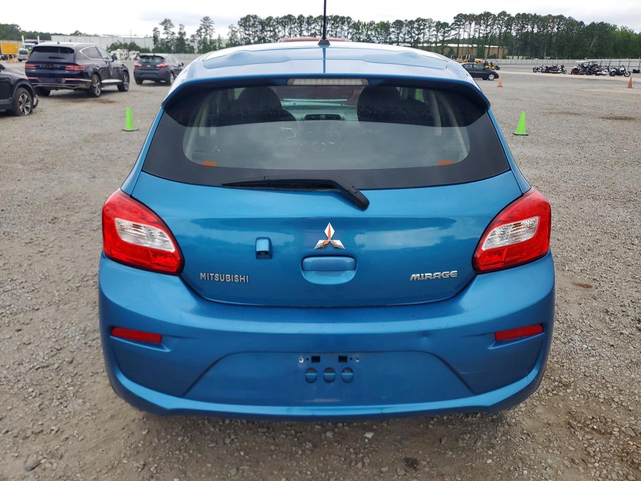 Mitsubishi Mirage Es
