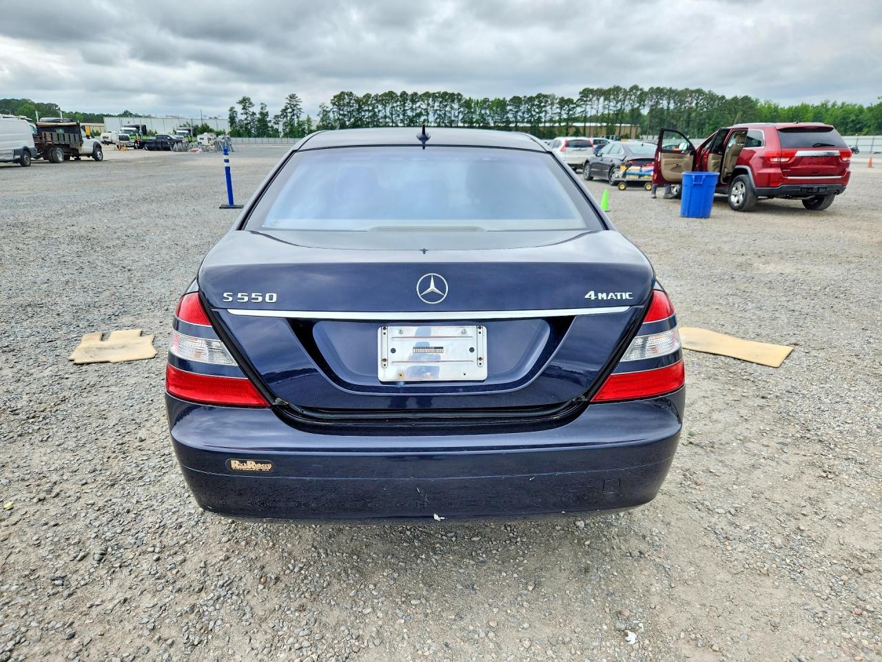 Mercedes-Benz S-Class 550 4matic
