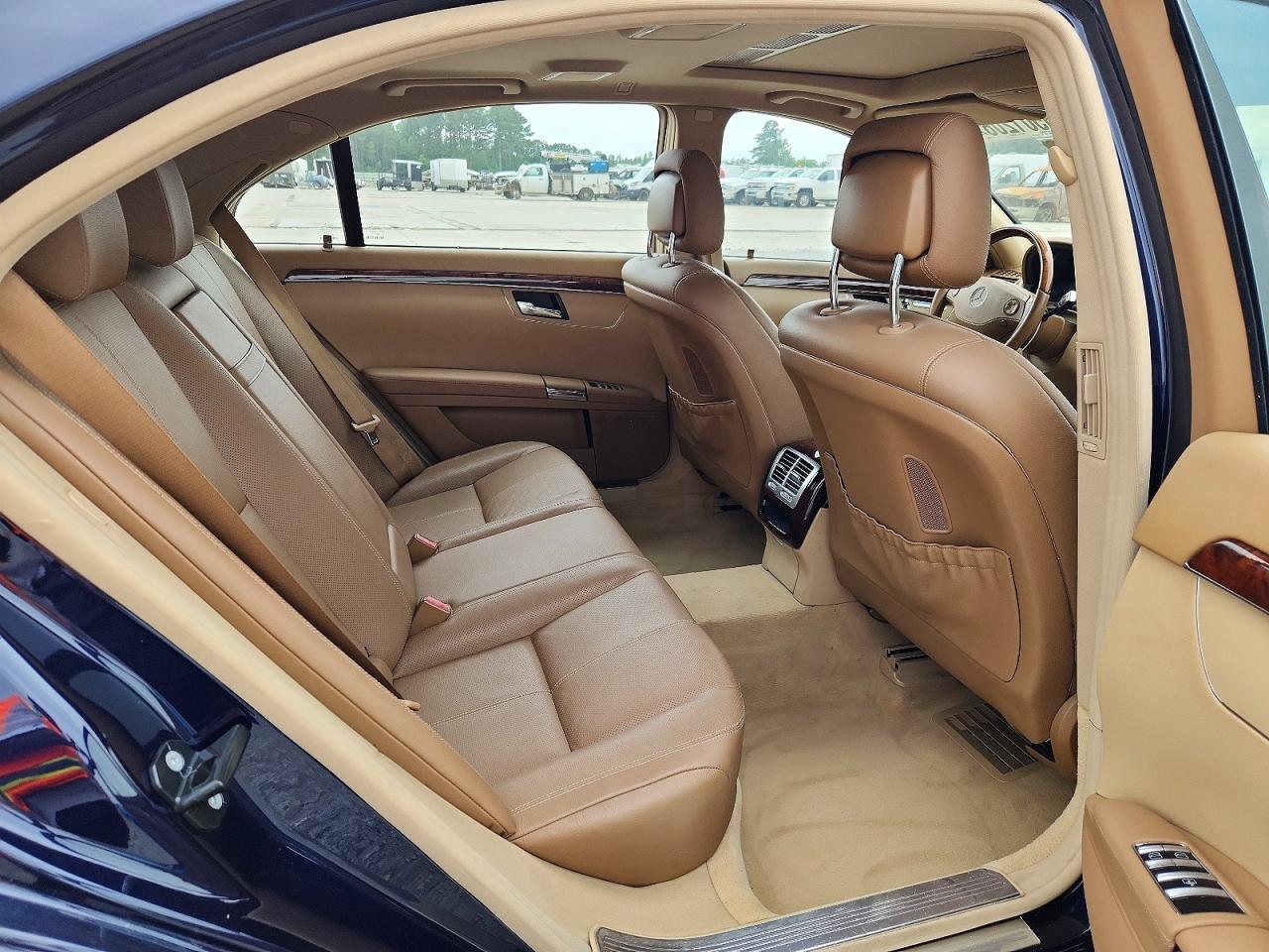 Mercedes-Benz S-Class 550 4matic