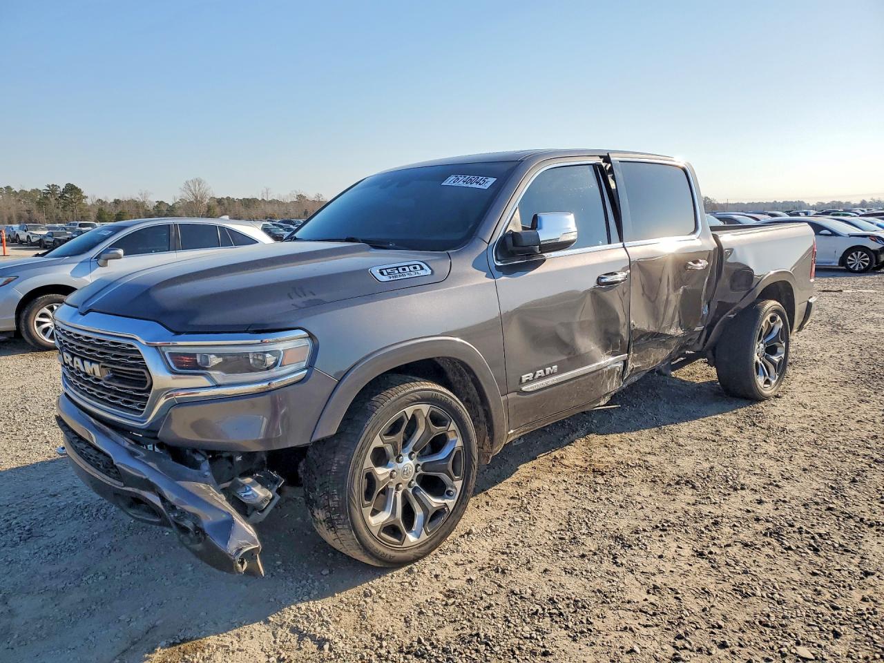 Salvage Ram 1500 Image