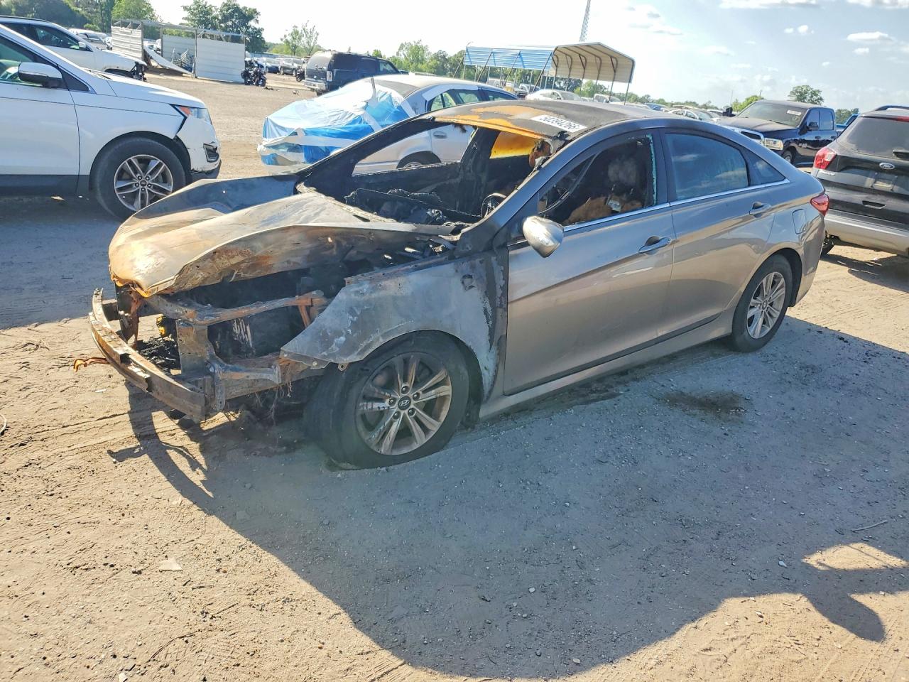 Salvage Hyundai SONATA Image
