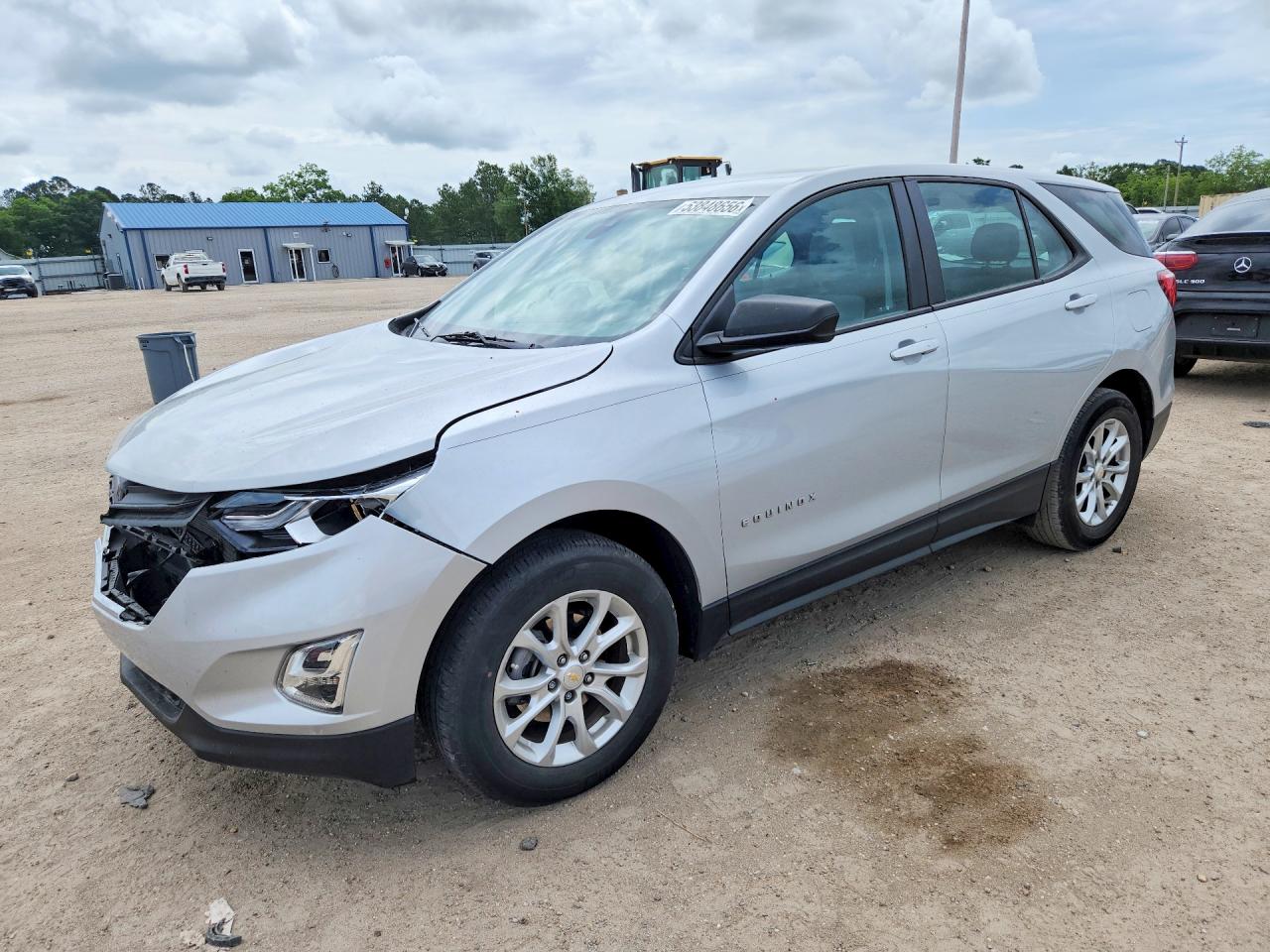 Salvage Chevrolet Equinox Image