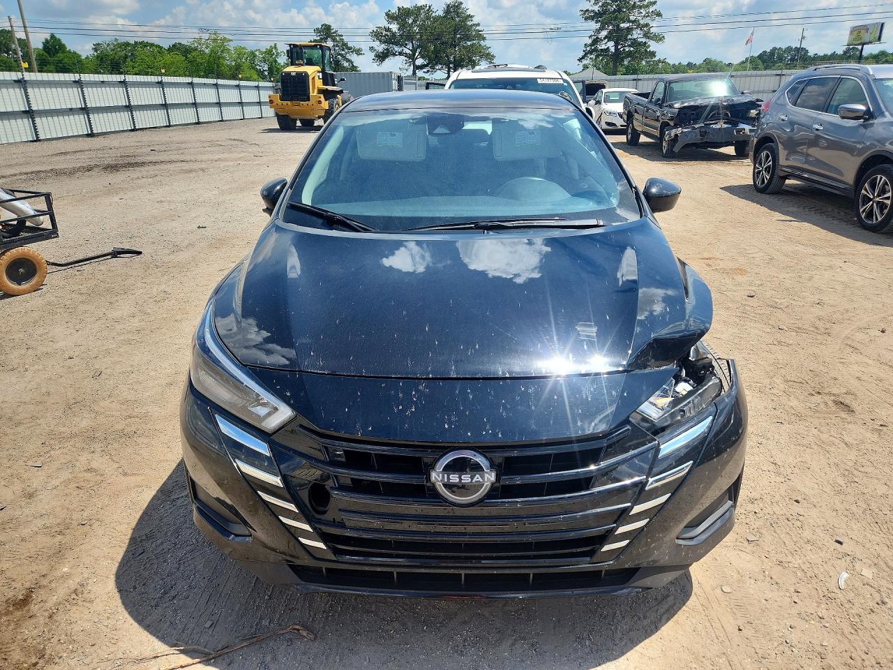 Nissan Versa Sv