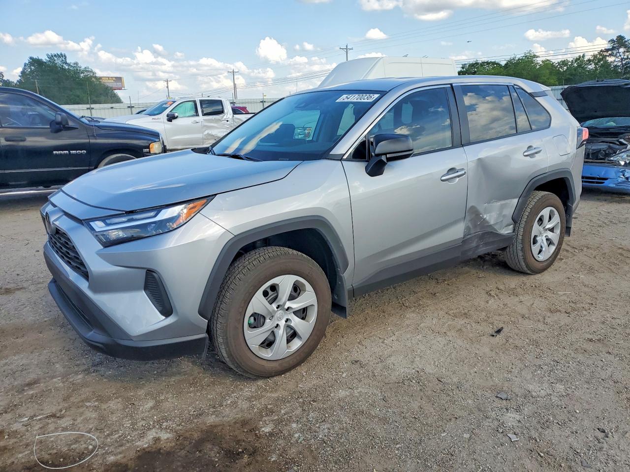 Salvage Toyota RAV4 Image