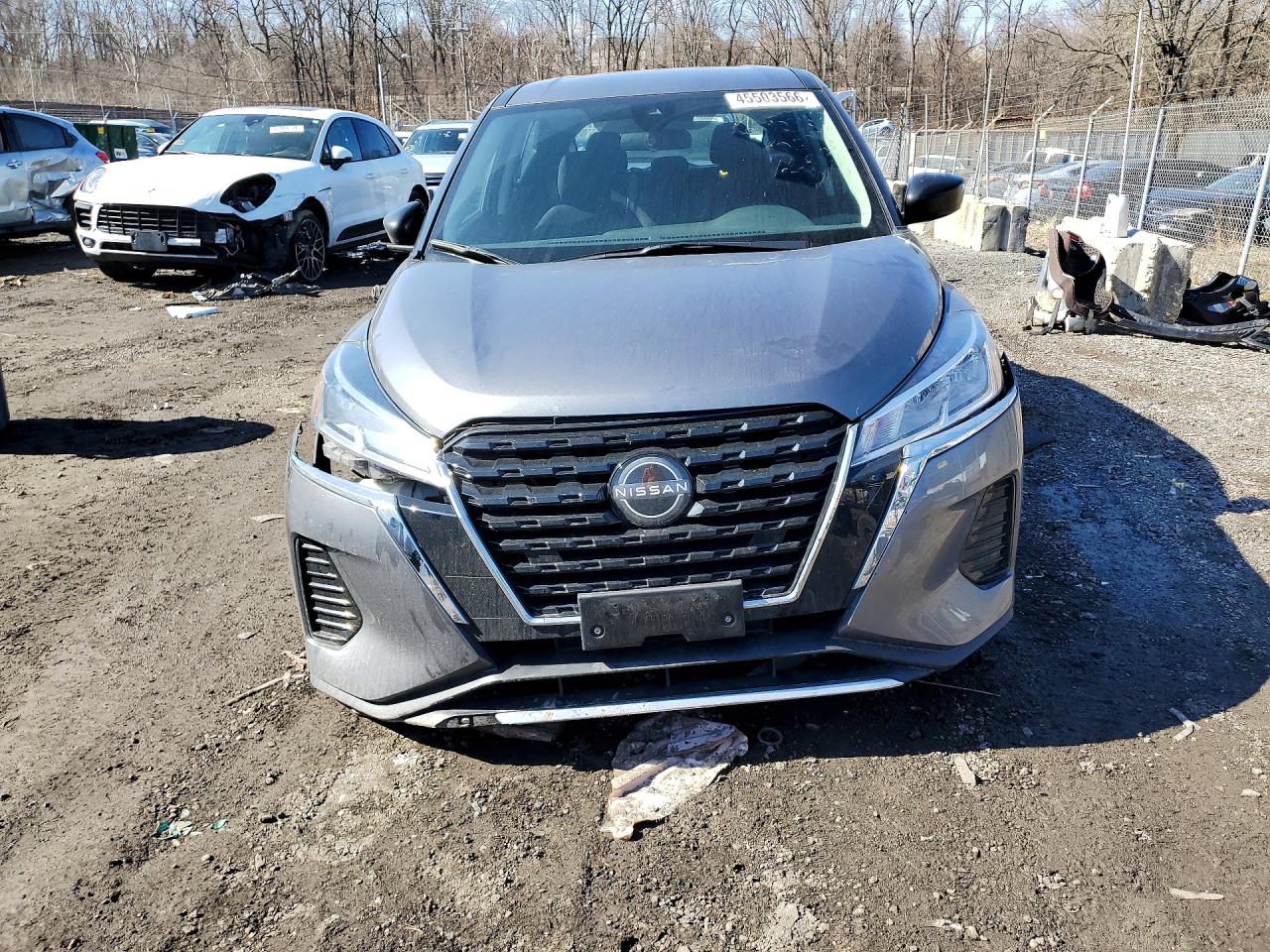 Nissan Kicks S