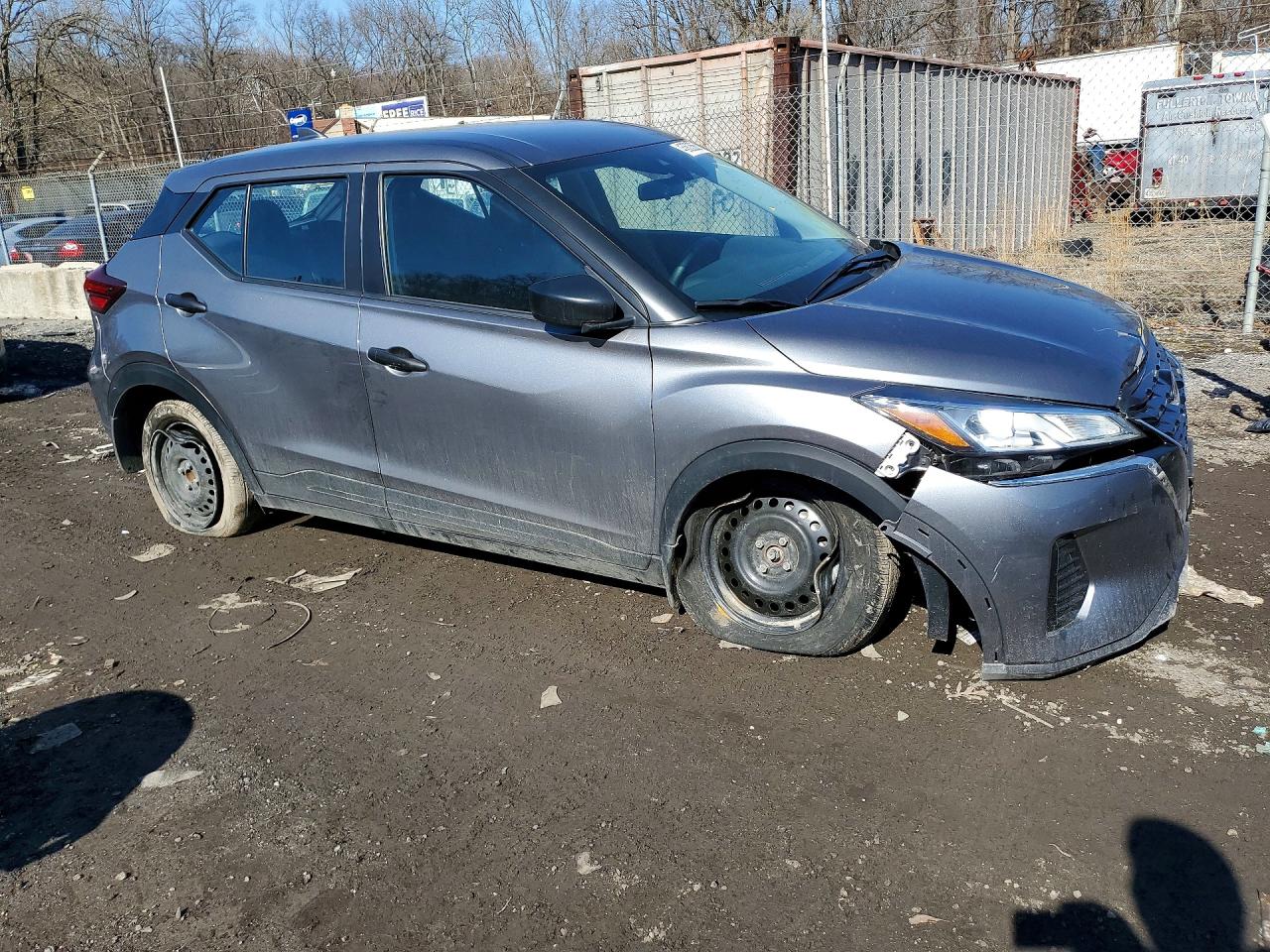 Nissan Kicks S