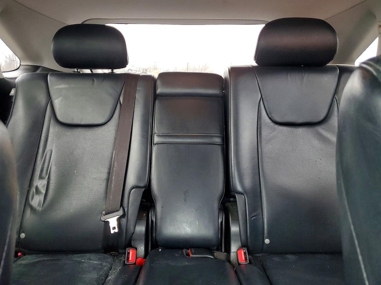 Lexus RX Base