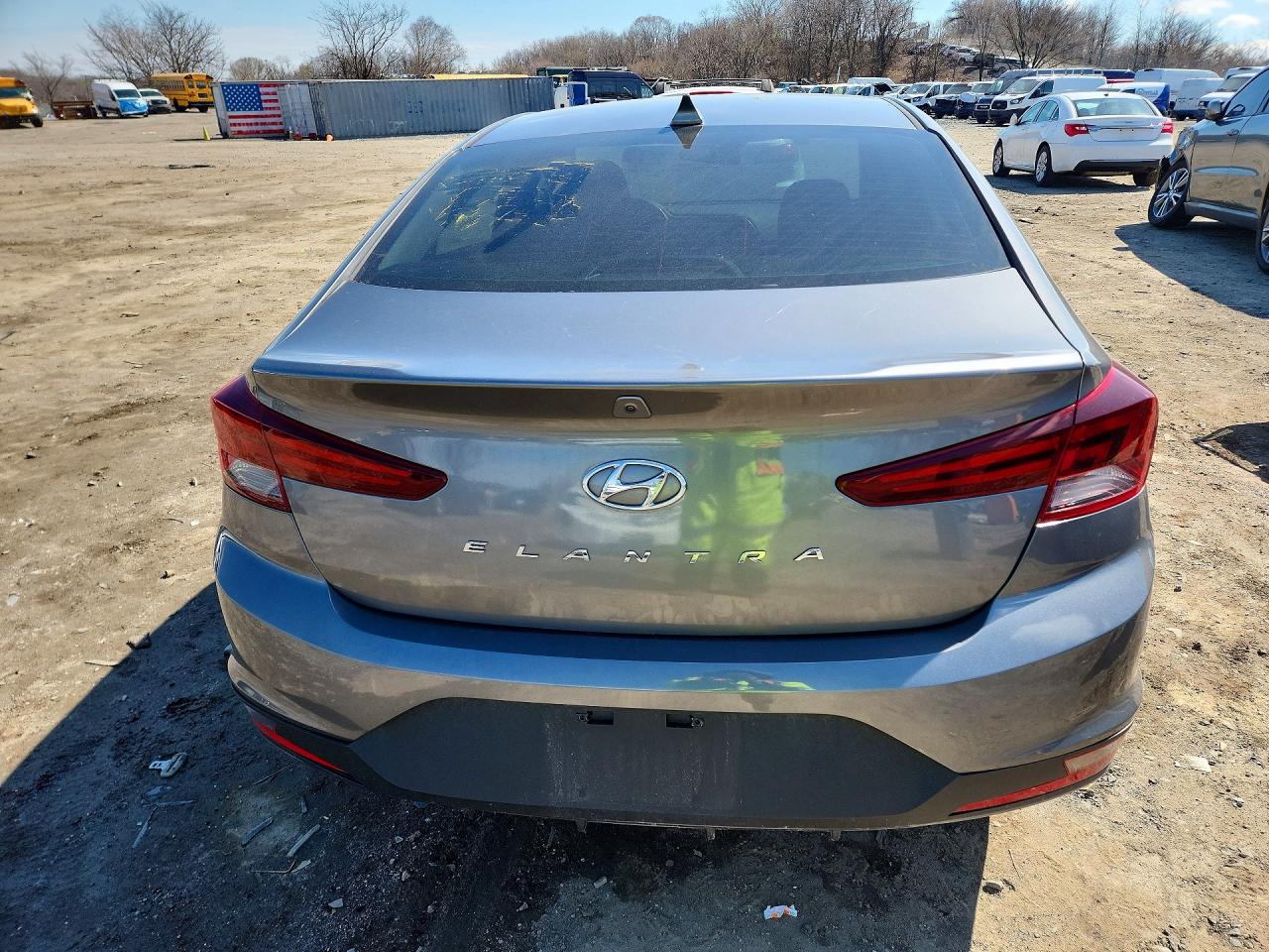Hyundai ELANTRA Sel