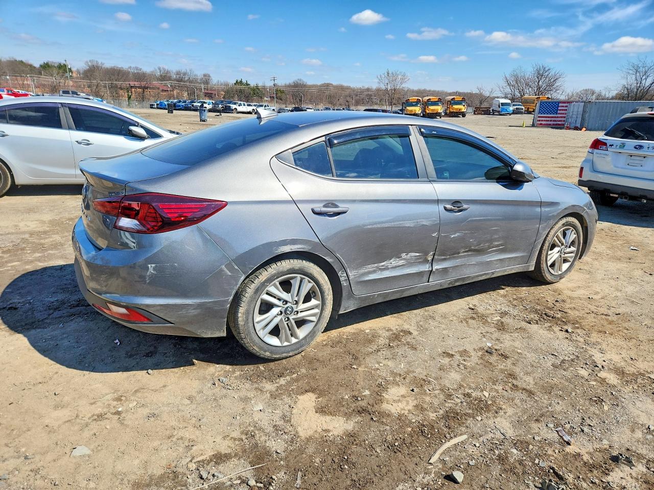 Hyundai ELANTRA Sel