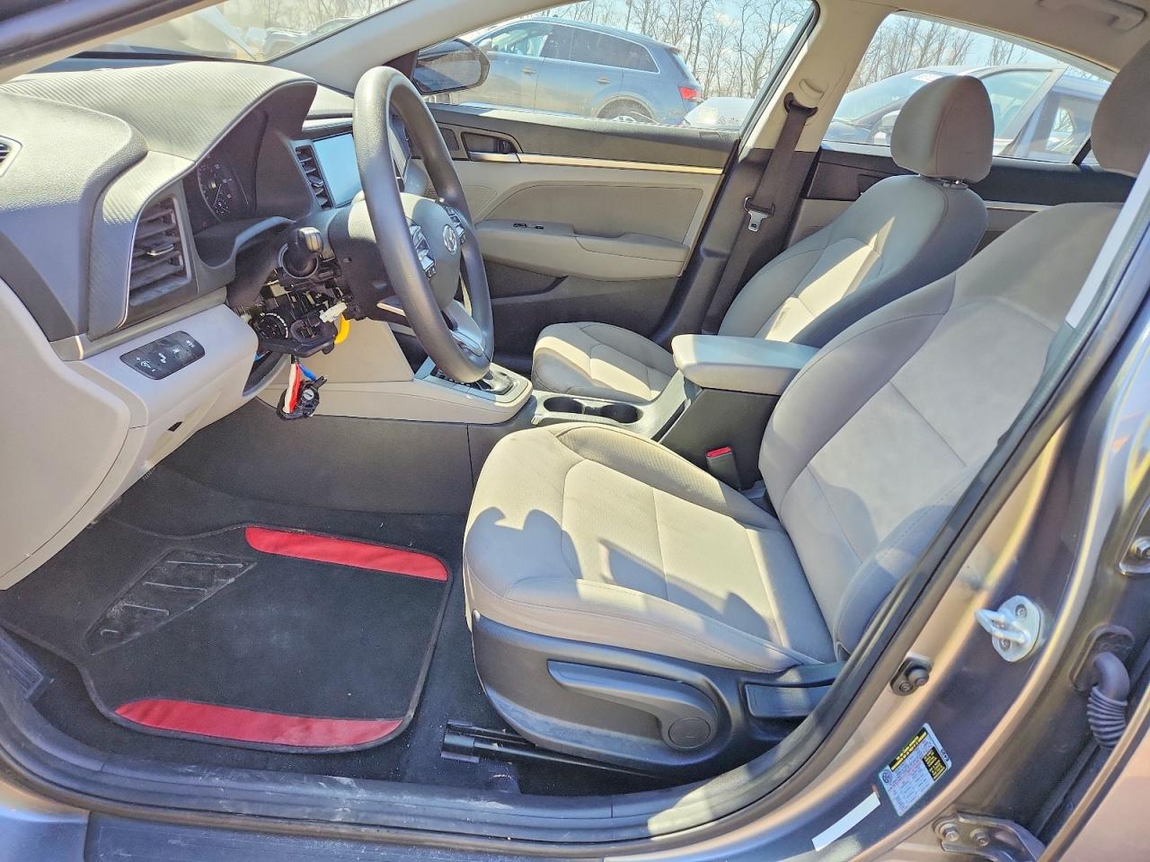 Hyundai ELANTRA Sel