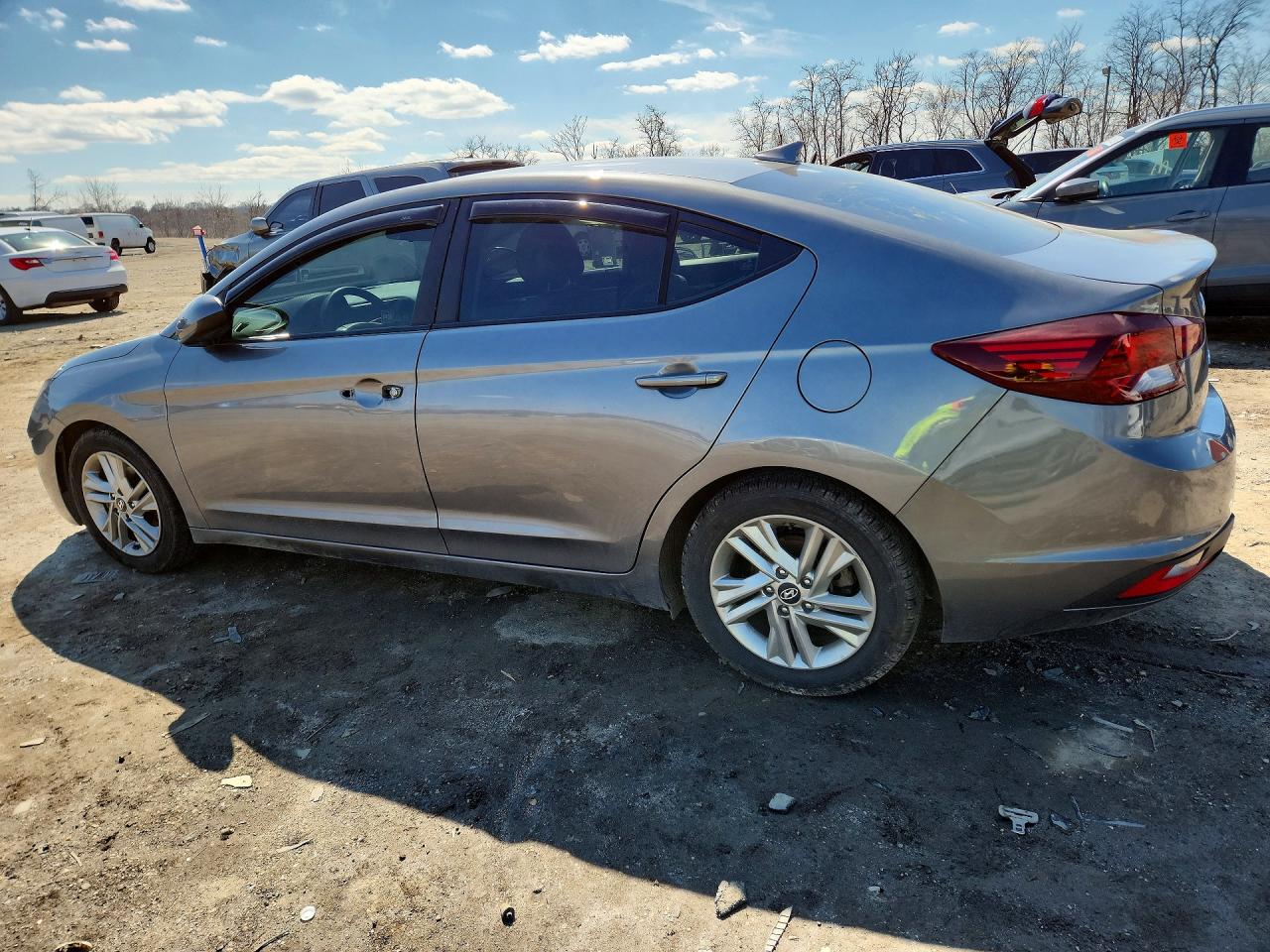 Hyundai ELANTRA Sel