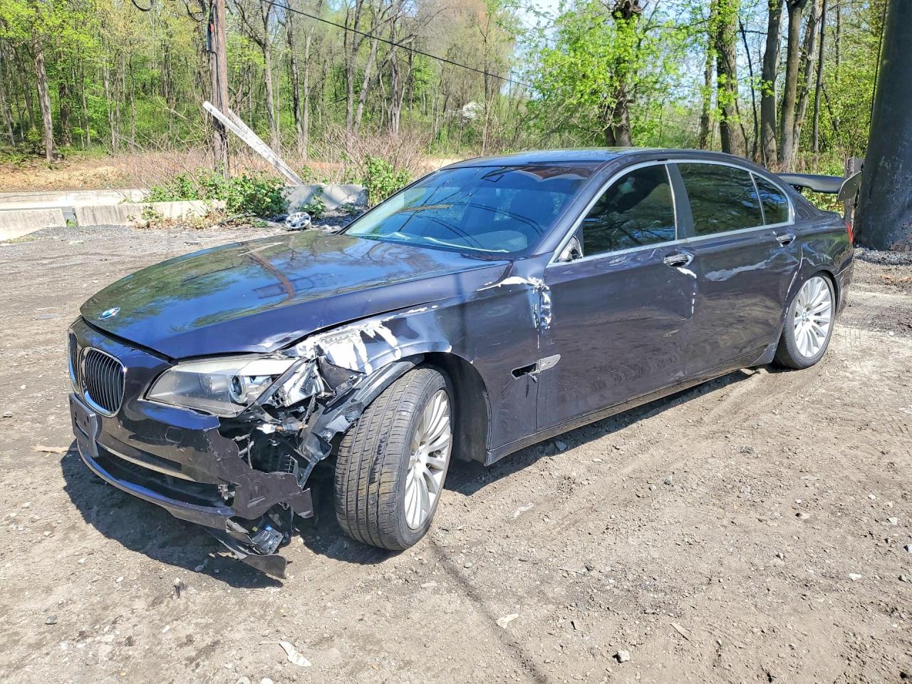 Salvage BMW 7 Series Image
