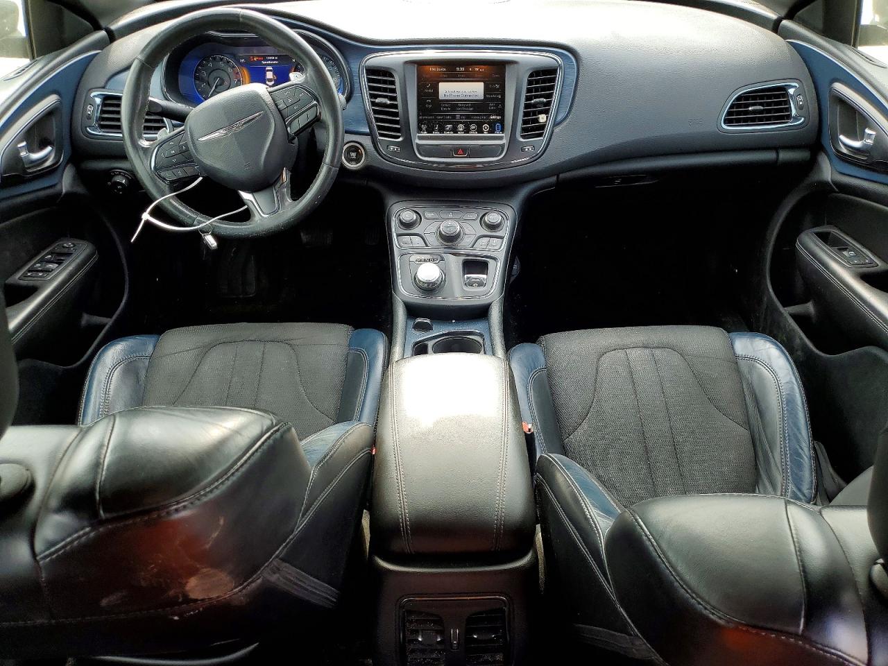 Chrysler 200 S