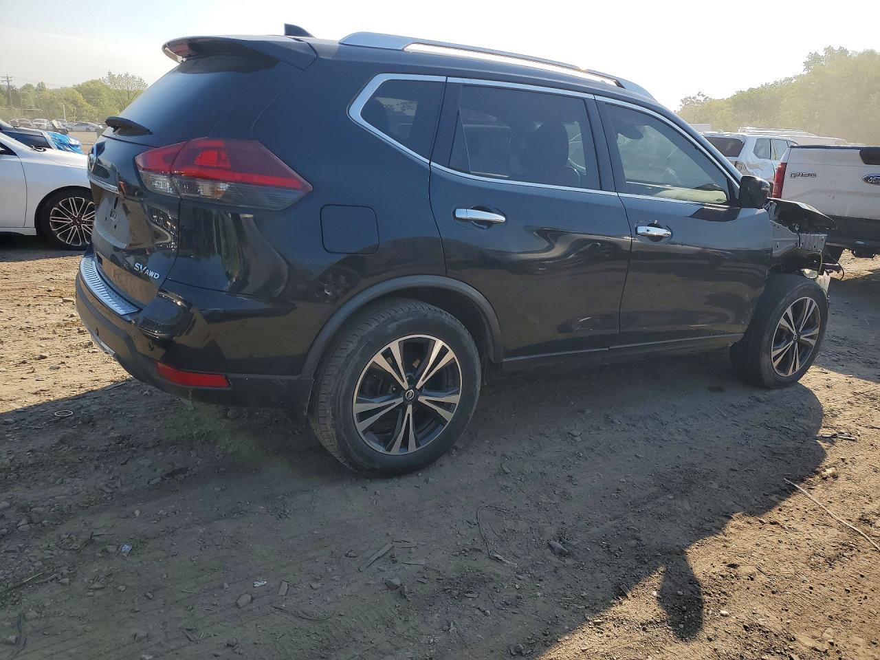 Nissan Rogue Sv