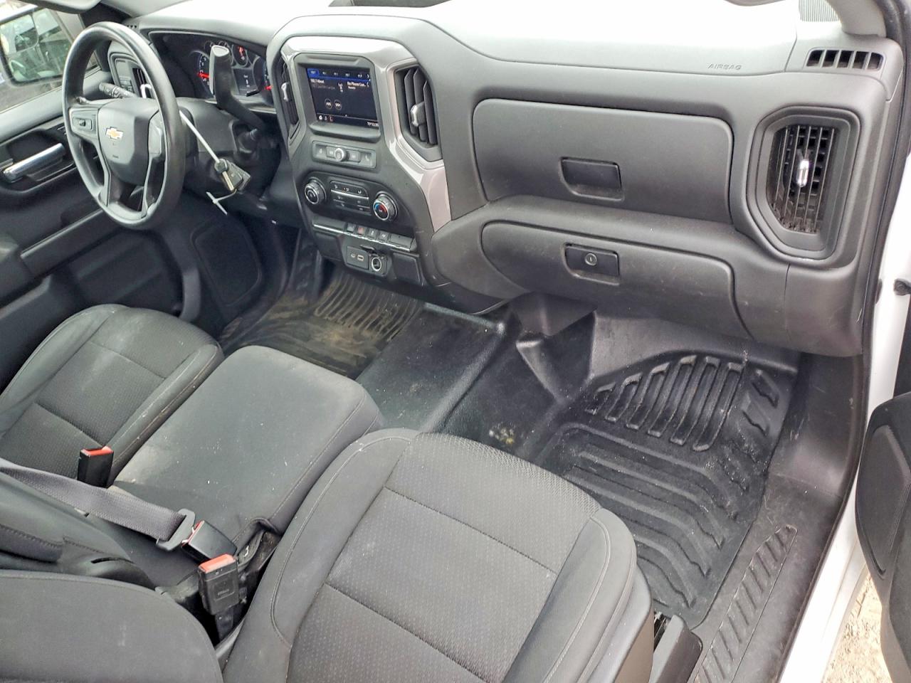 Chevrolet Silverado C1500