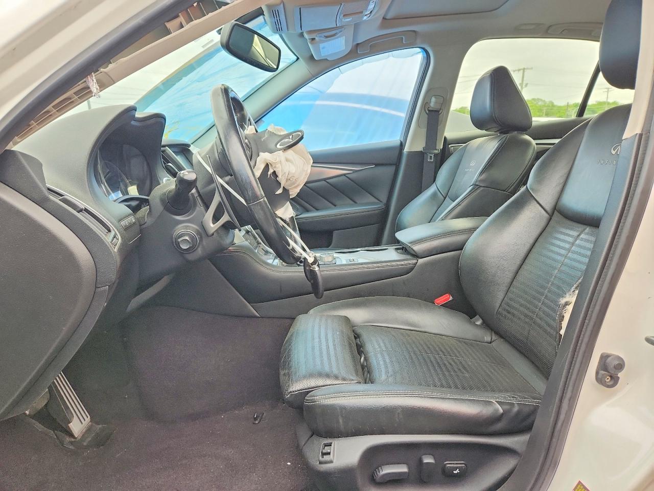 INFINITI Q50 Sport