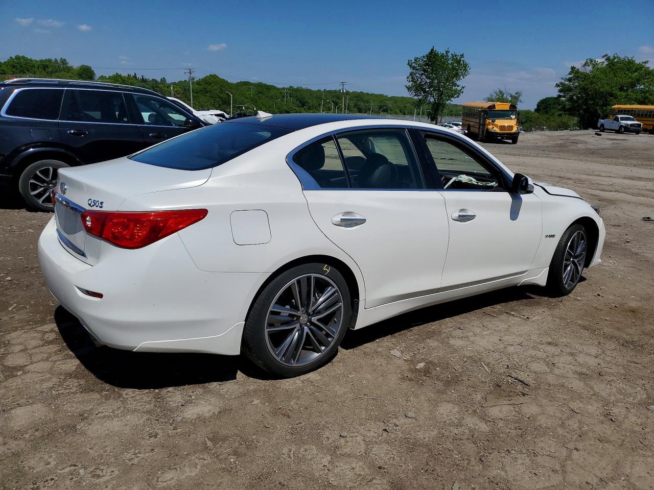 INFINITI Q50 Sport